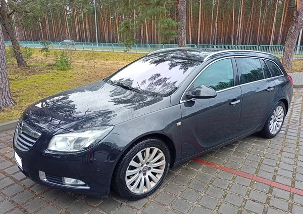 Opel Insignia cena 23500 przebieg: 220000, rok produkcji 2009 z Nowogród Bobrzański małe 37